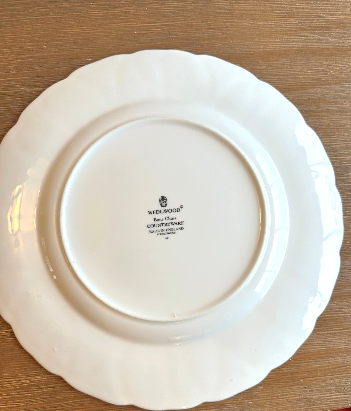 Wedgewood Countryware White Bone China porcelain Cabbage Leaf Salad Plates 4
