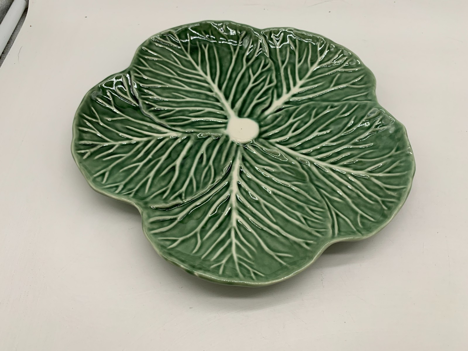 Cracker Barrel Ceramic 10in Cabbage Leaf Plate AA02B23030