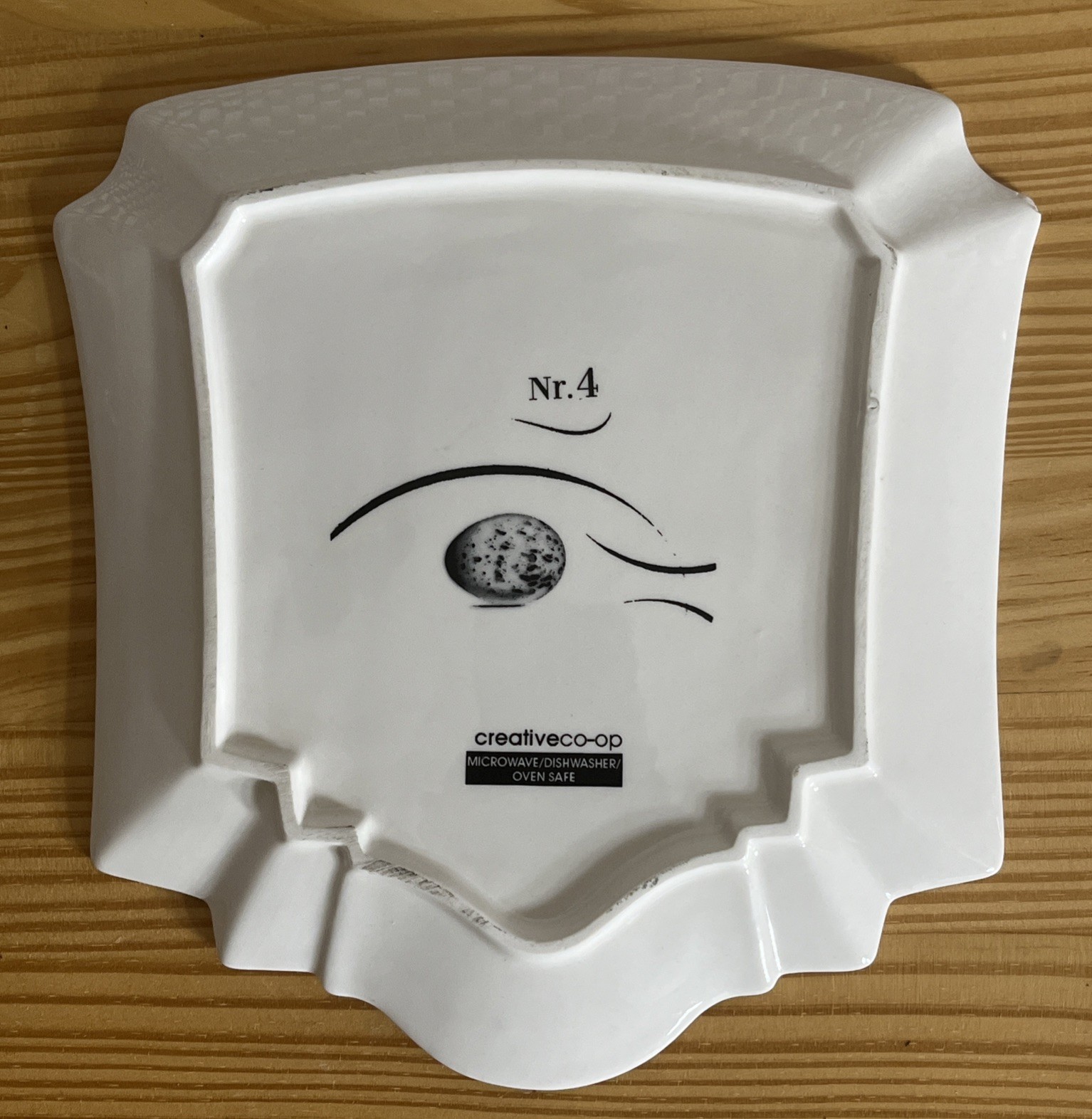 Creative Co-Op Botanical Bistro Bird Plates Stoneware Black & White Set of 4