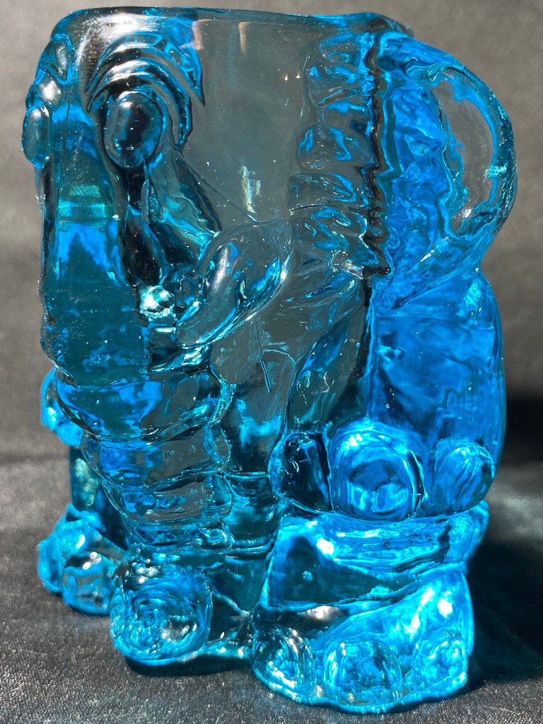 Blue Vaseline glass Circus elephant toothpick Q-tip holder uranium match crying