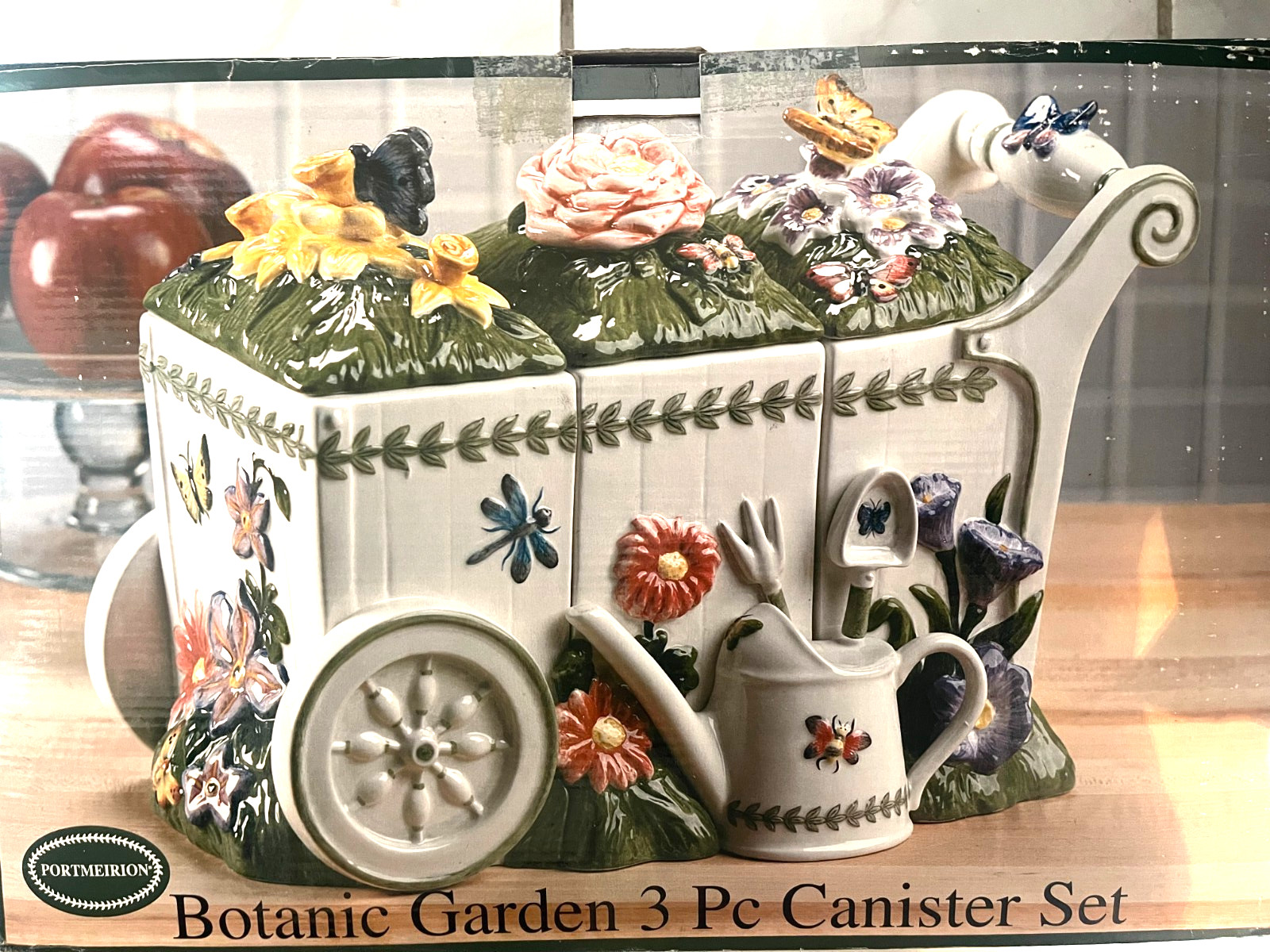 PORTMEIRION BOTANIC GARDEN 3 PIECE CANISTER SET NEW IN BOX W/ FLOWER DECOR