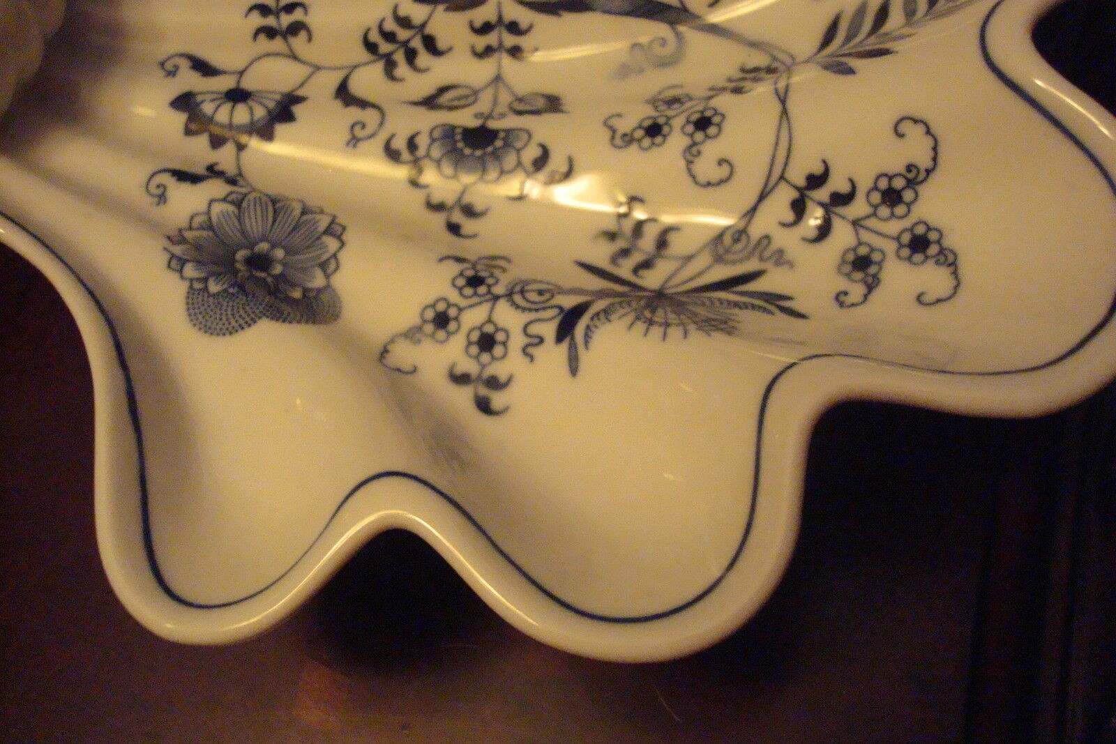 Lipper and Mann Blue Danube shell candy dish Still With Label [80J]