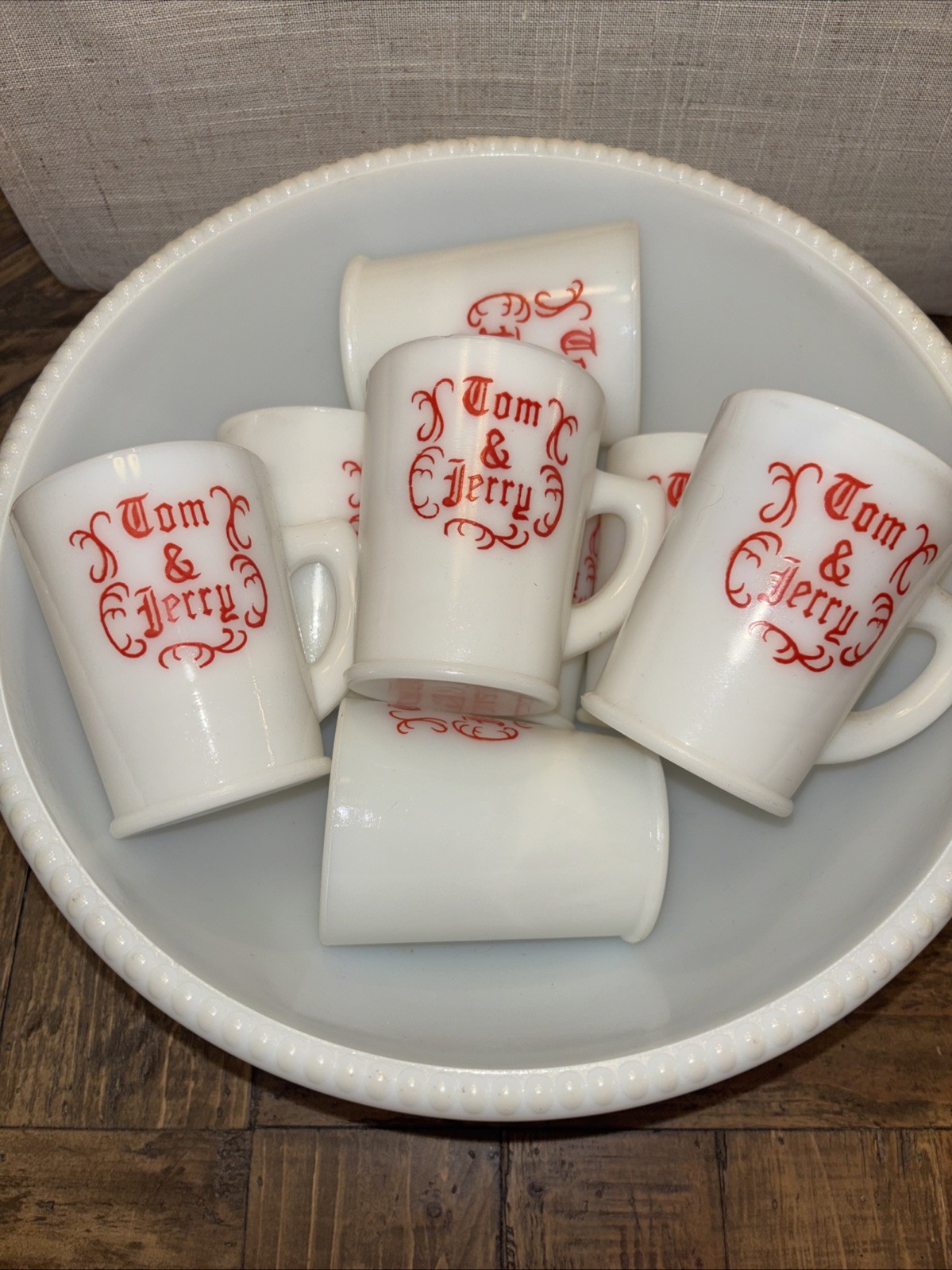Vtg. Mid Century RED & WHITE McKee Tom & Jerry Punch Bowl Set, 11″ Bowl & 8 Mugs