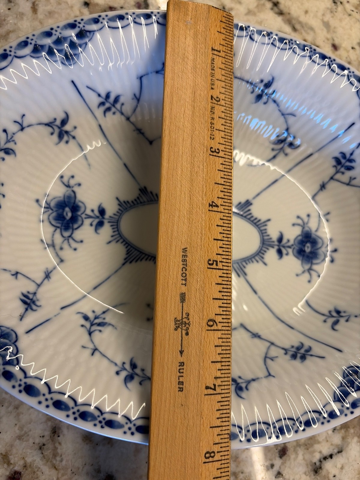 Vintage New LIPPER AND MANN BLUE FJORD OVAL SERVING Fluted BOWL 10 1/4″ x 7 7/8″