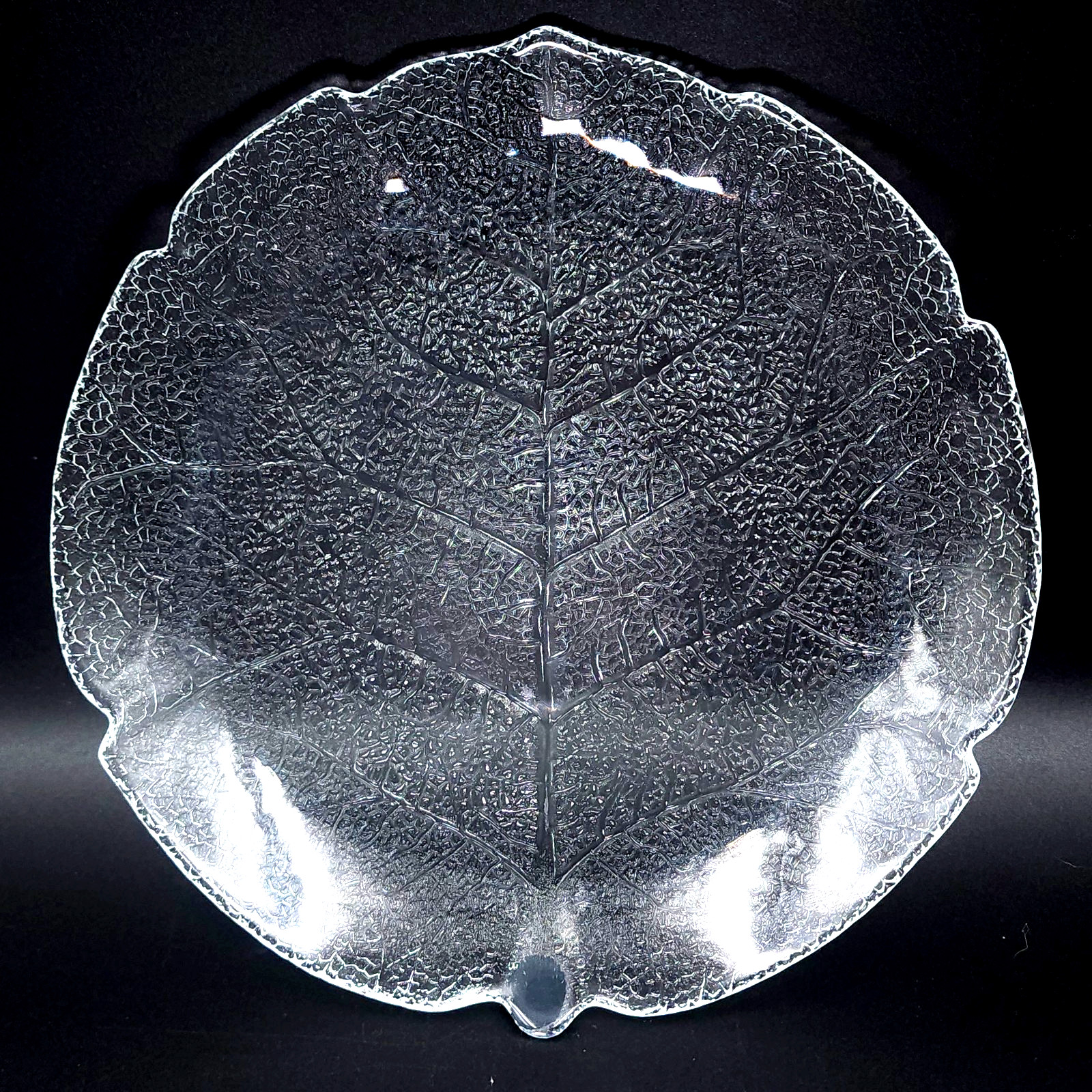 Arcoroc Aspen Leaf 7.75″ in Plates – Salad France Clear Glass – Choose Quantity