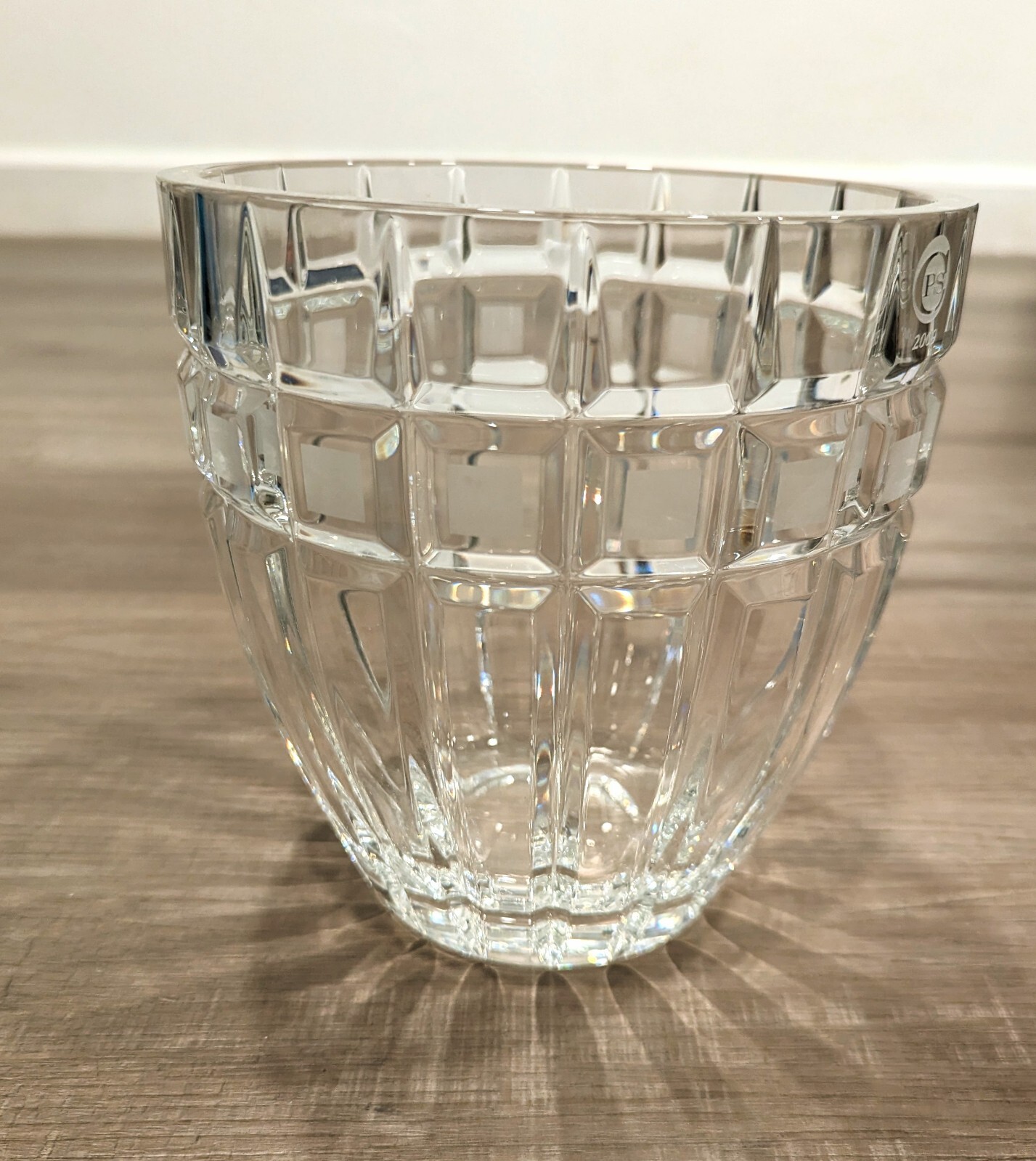 Marquis By Waterford Hand Cut Craystal Quadrata Raise Frosted Square 6 5/8″ Vase