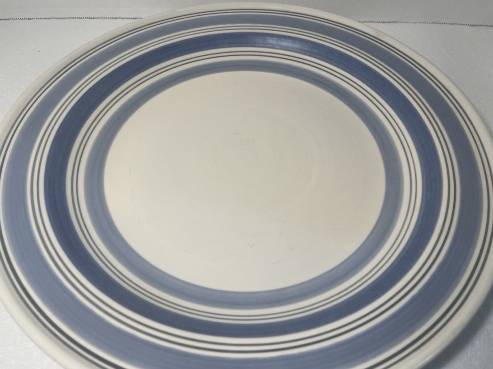 Pfaltzgraff Rio – Blue & White – 13″ Round Striped Serving Platter 3906