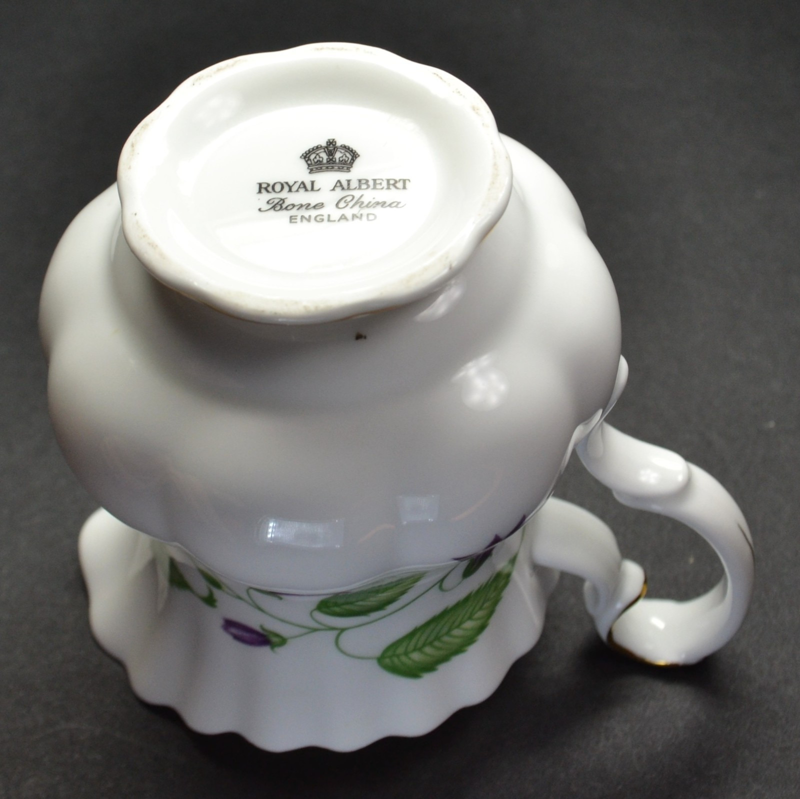 Vintage Royal Albert Bone China Creamer & Sugar Bowl Blue Bell Gold Trim England