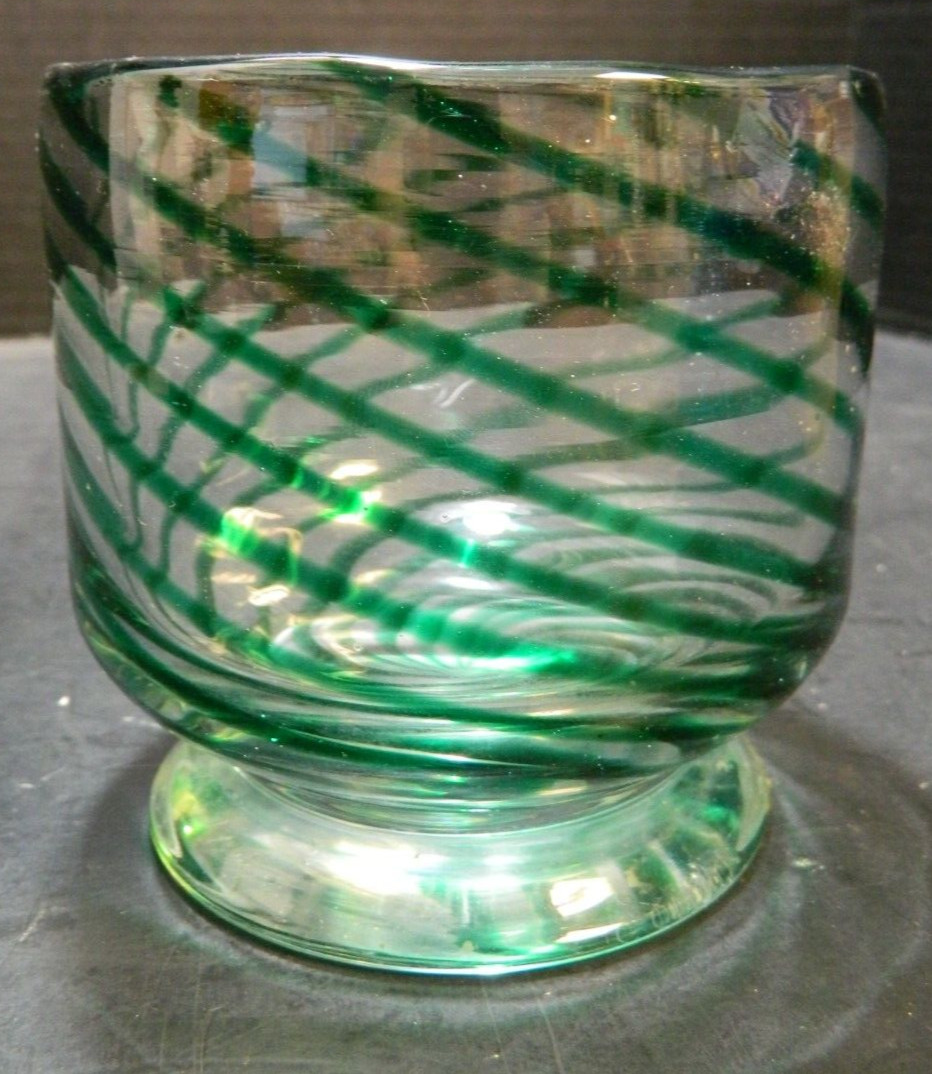 Vintage Hand Blown Green & Clear Swirl Glass Bowl / Vase 4″x4.25″x4.25″ Excel