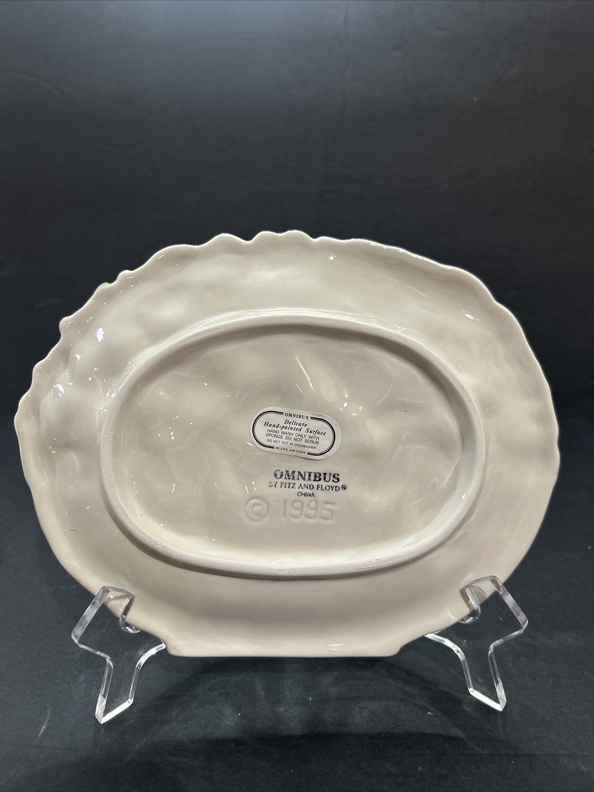 Vintage Fitz and Floyd 1995 Omnibus Bountiful Bunnies Small 8-1/2” Serving Plate