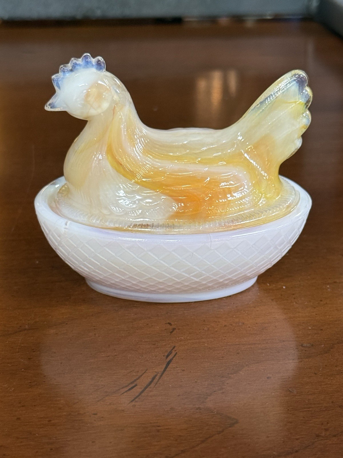 Boyd Glass Hen on Nest #182 Coral Mist 3″ Slag Chicken Salt Cellar UV Glows Vtg