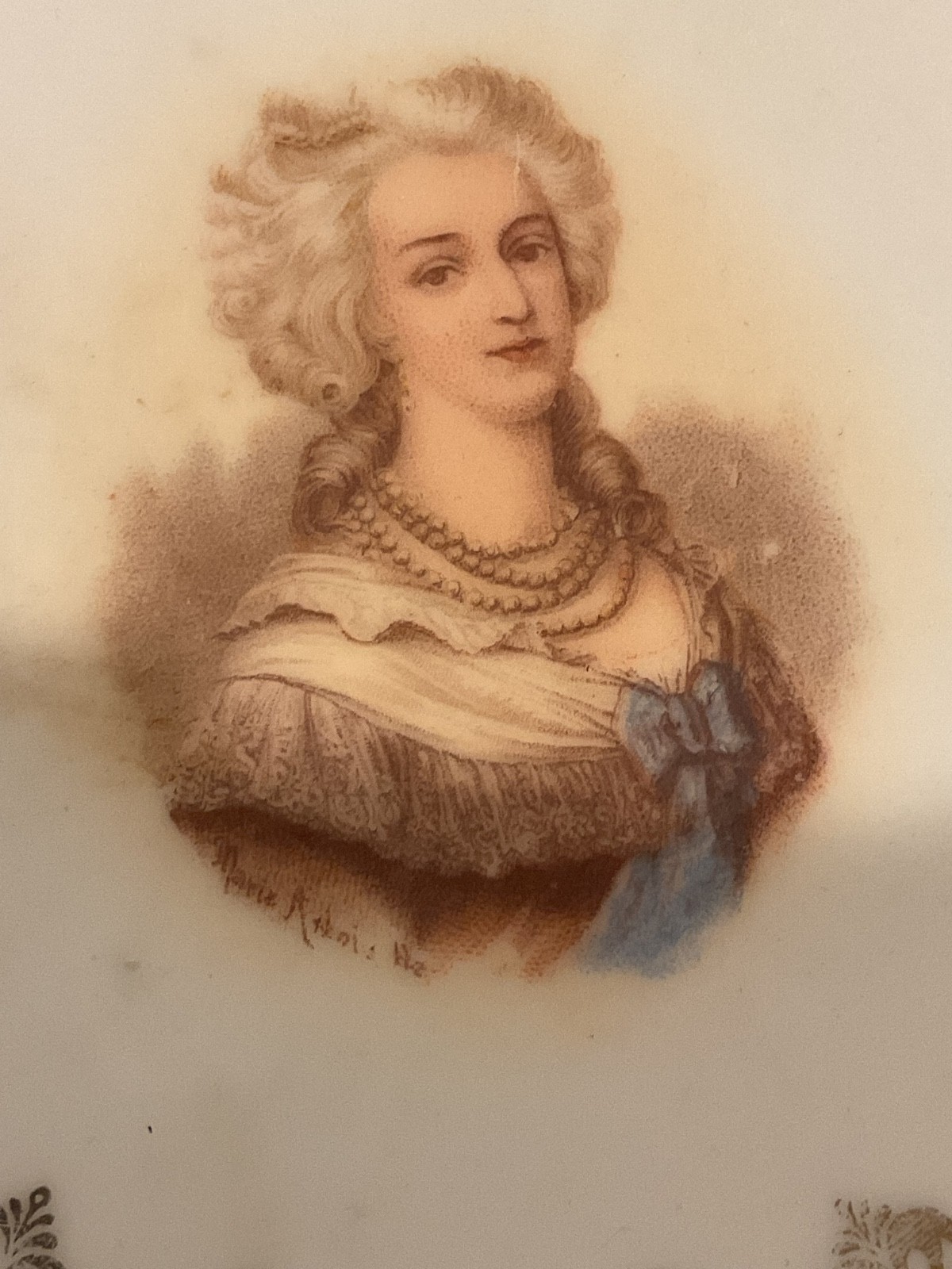 Set of 6 Victoria Carlsbad Gilt Portrait Plates, 1894-1918 – named portraits