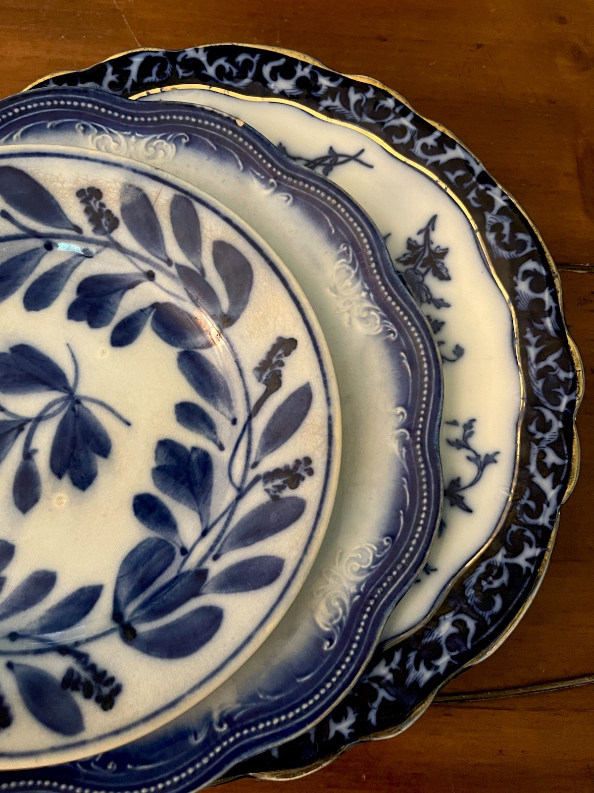 🌟Mismatched Antique Flow Blue China Plates Wall Decor Mixed Sizes Lot -3 ..READ