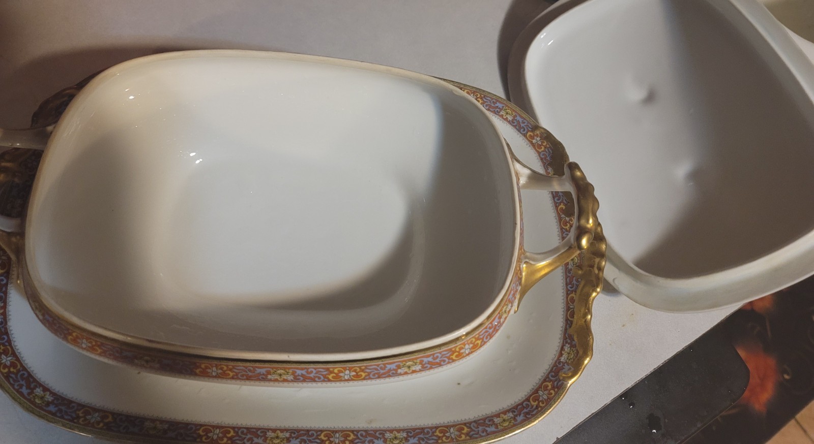 The Meuse” pattern produced by Vignaud Frères in Limoges, France.