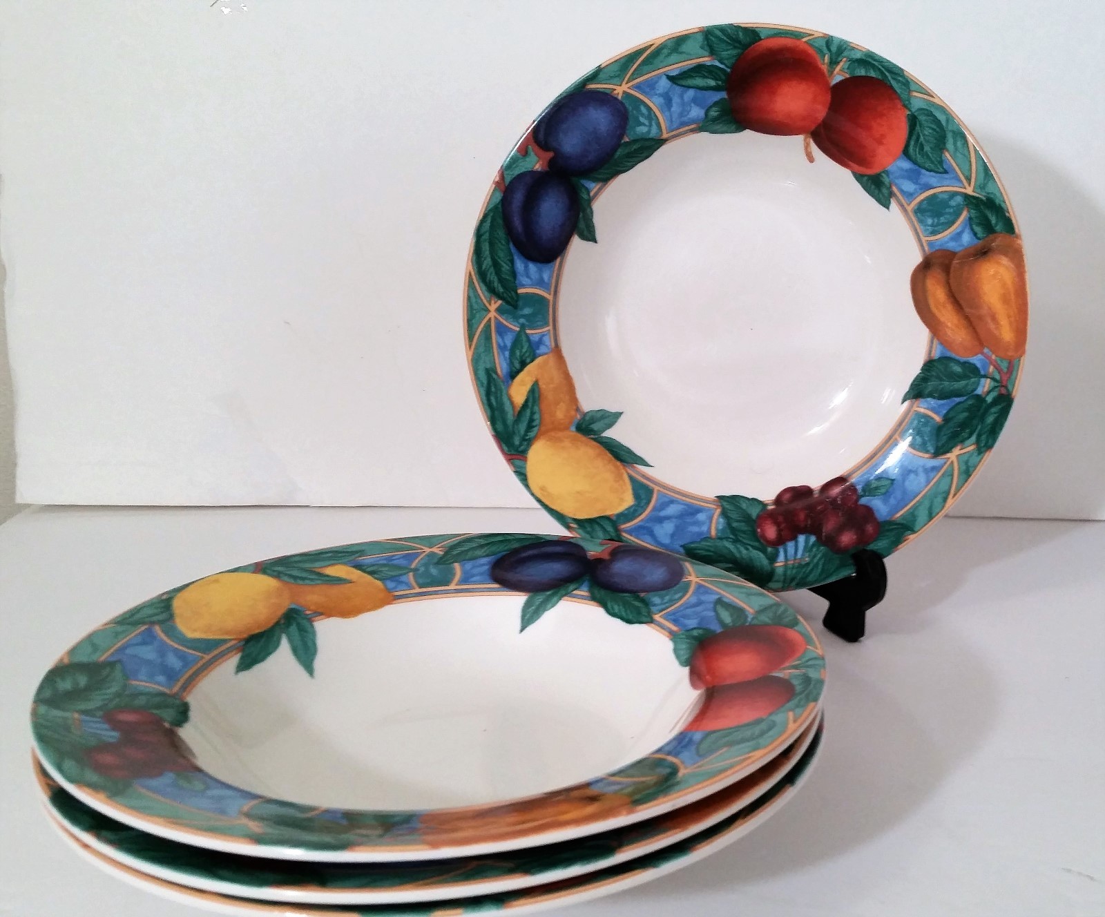 Dinnerware: 8 1/2″ Rim Soup Bowl (Forbidden fruit 9024) -Indonesia