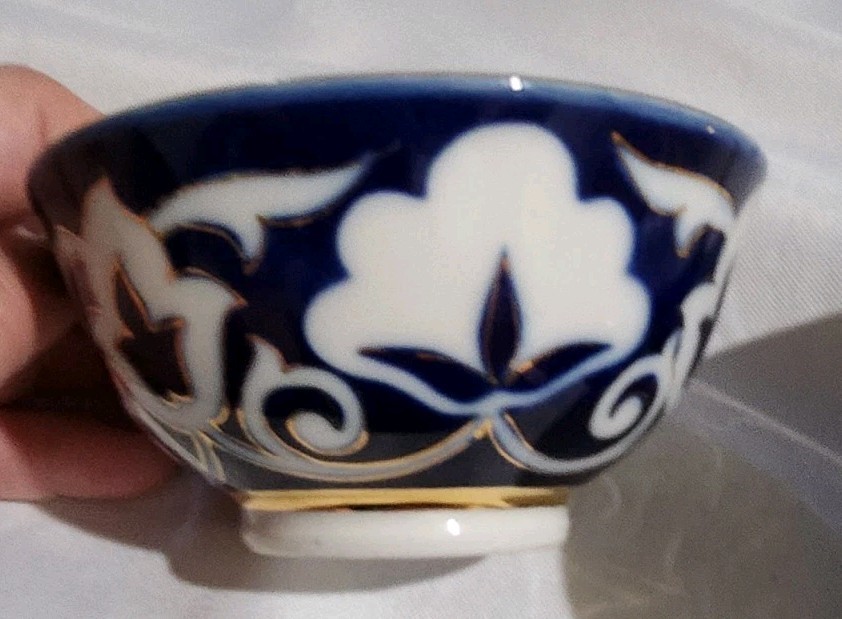 Set Of 3 Vintage Porcelain Bowls Colbalt Blue Floral Gold Trim 4.25″D 2″T