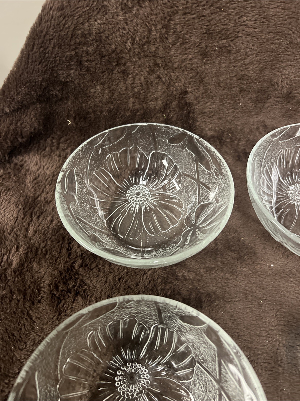 KIG Indonesia Glass Hibiscus Flower Etched / Frosted Dessert Bowl Set Of 4