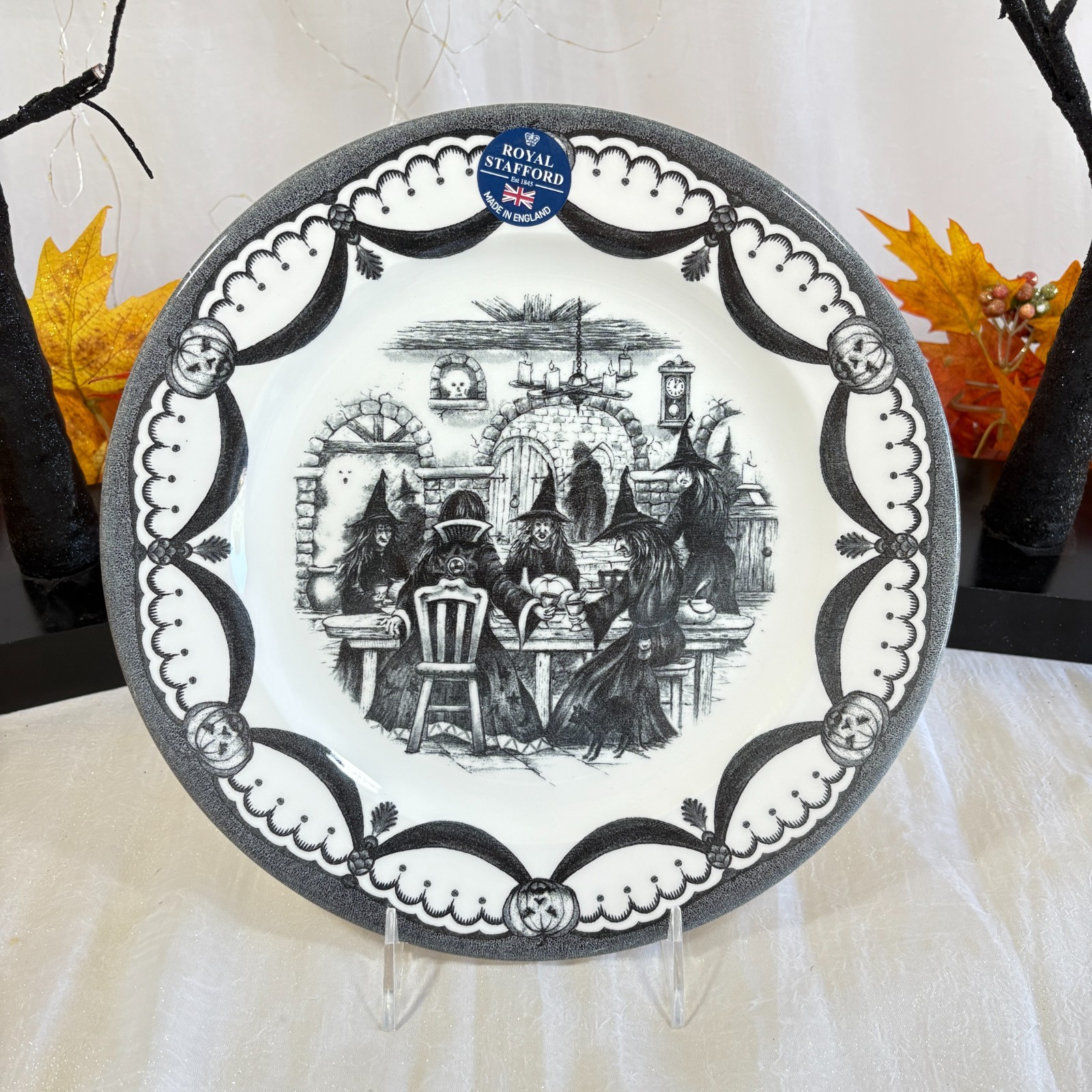 Royal Stafford Halloween Coven Witches Around The Table Dinner Plates Set 4 RARE