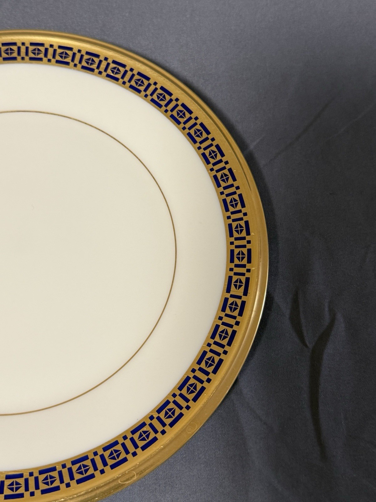 Lenox Tudor Plate 8 1/8″ Gold Blue Border Made in USA Replacement#2