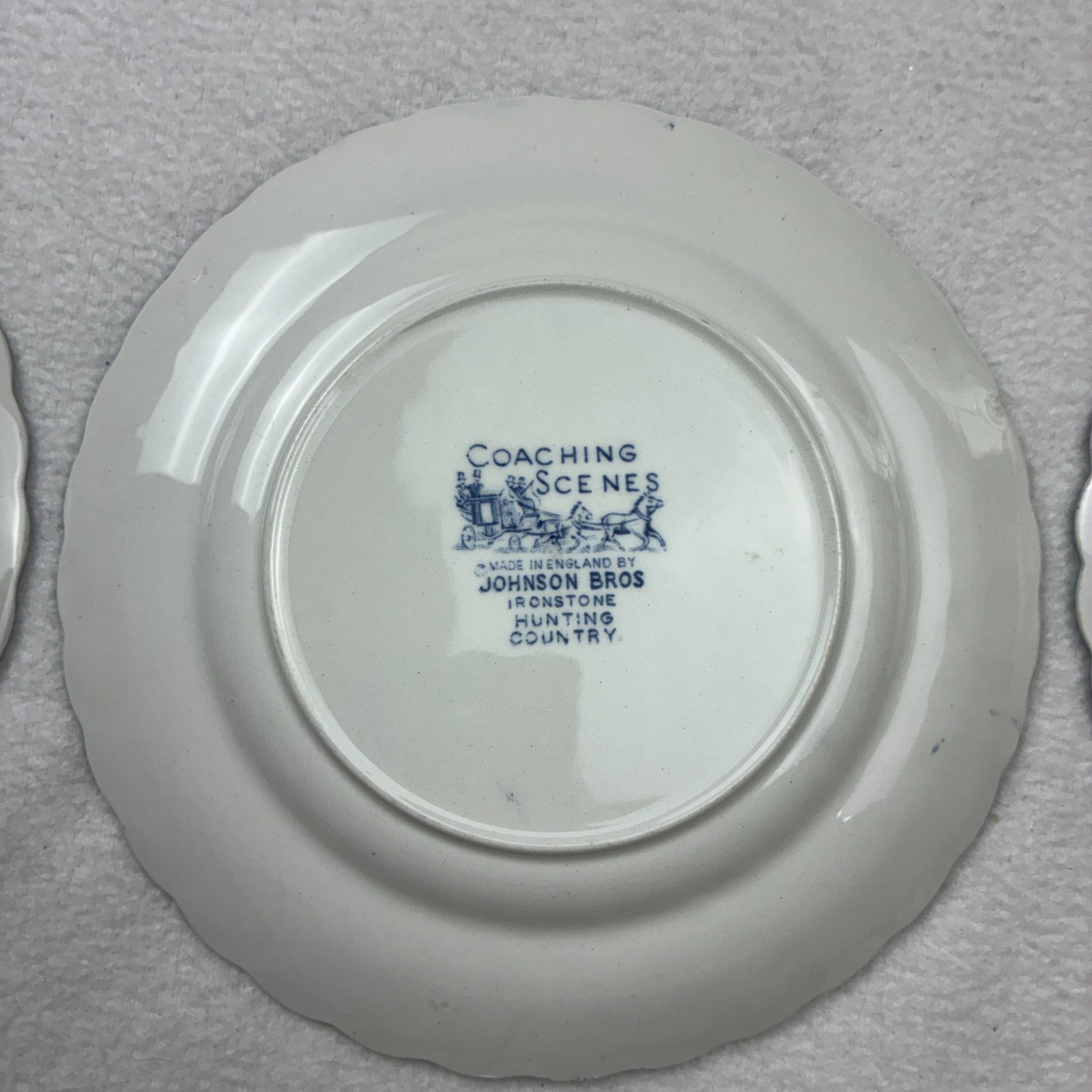 Lot of 6 Johnson Brothers England Coaching Scenes 6.25” Salad Plates Blue White