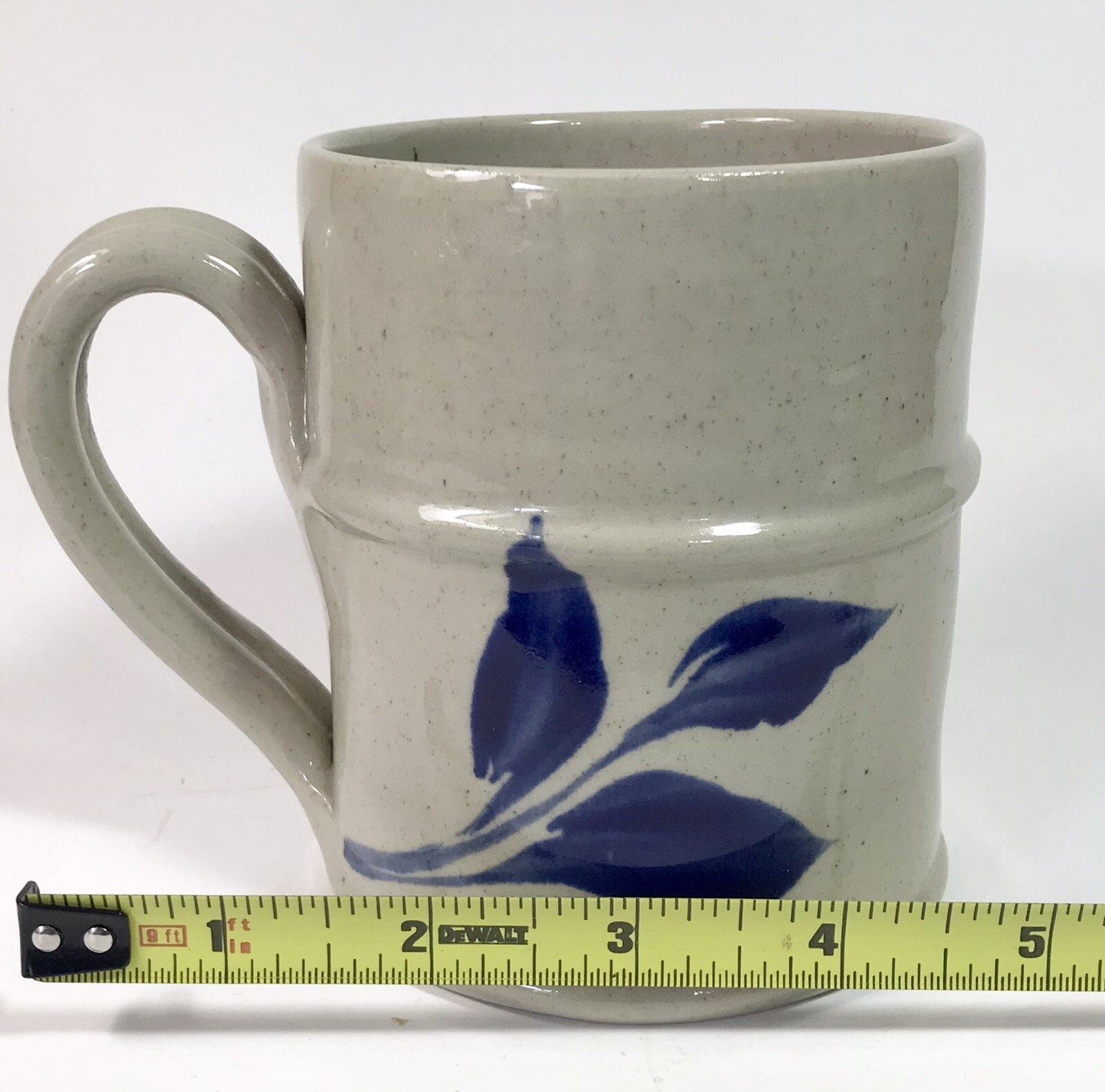 WPF Williamsburg Pottery Factory Mug Cobalt Blue Floral Design 2005 4.25″ S41