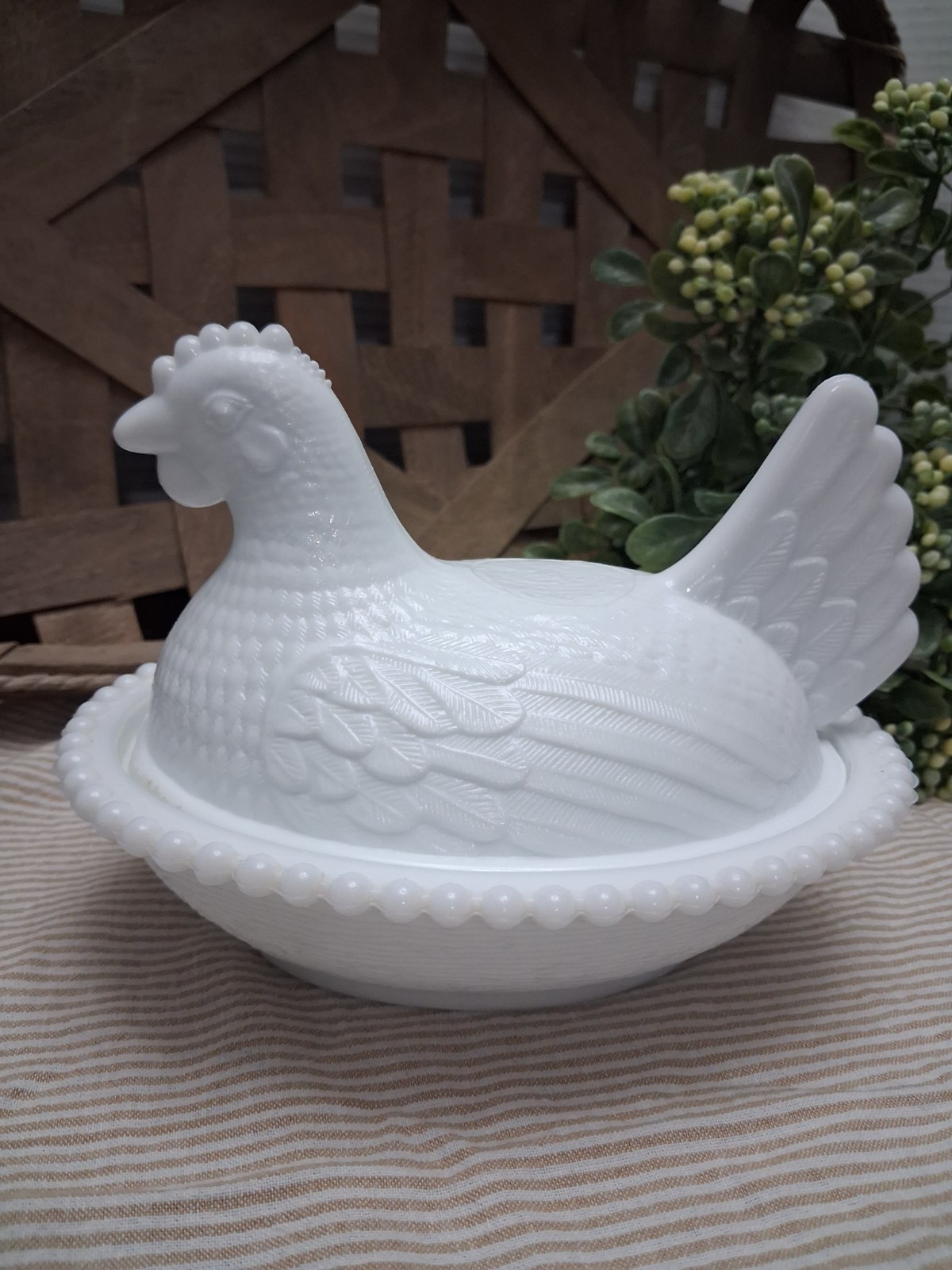 Vintage Indiana White Milk Glass Chicken Hen On Nest Covered Bowl Candy Dish 7″