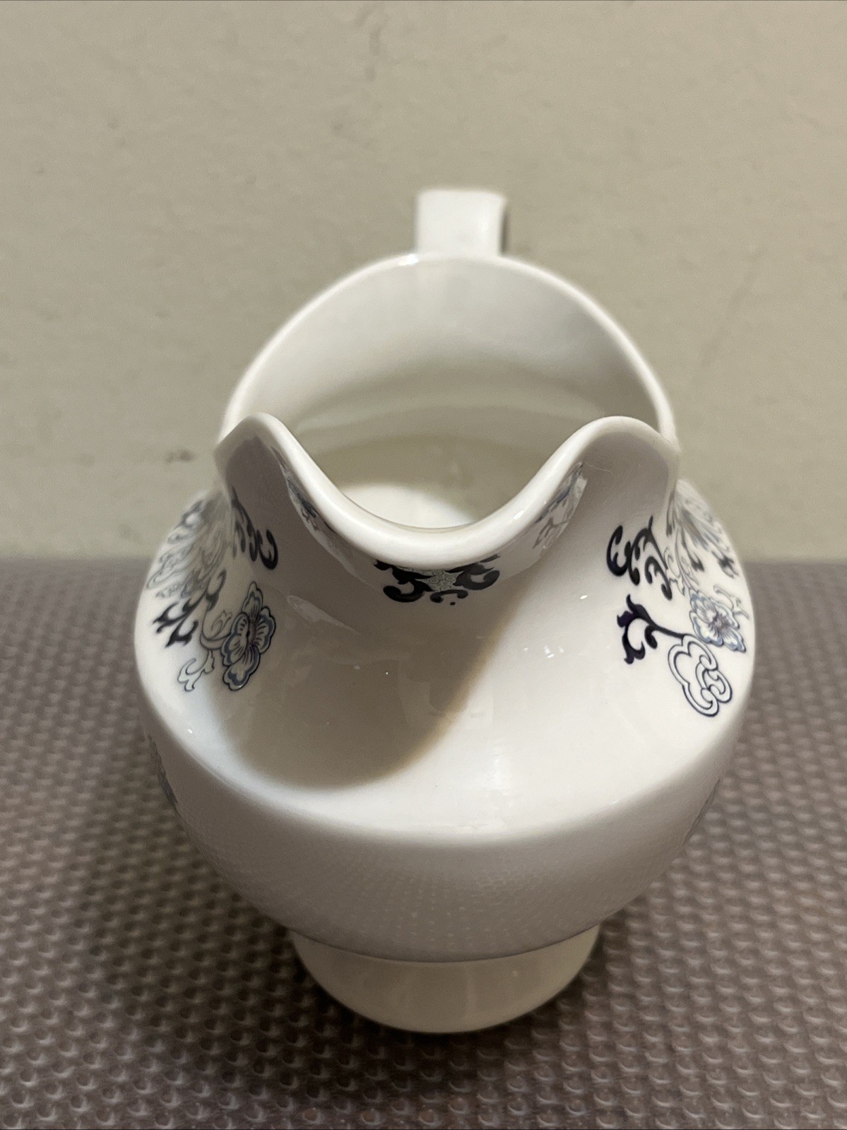 Royal Doulton NANKIN Gravy Boat & Underplate – TC 1091