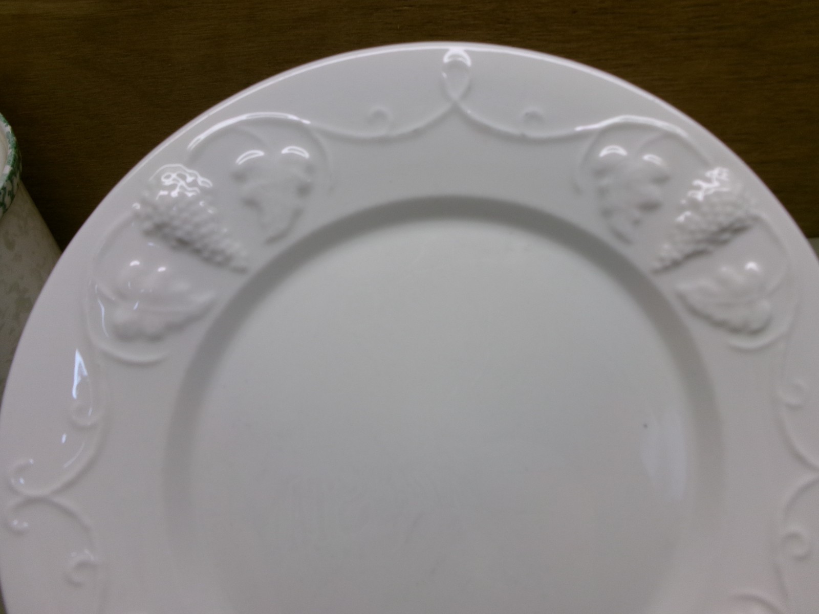Red-Cliff Ironstone Grape Set of 2 Dinner Plates 10-1/4″