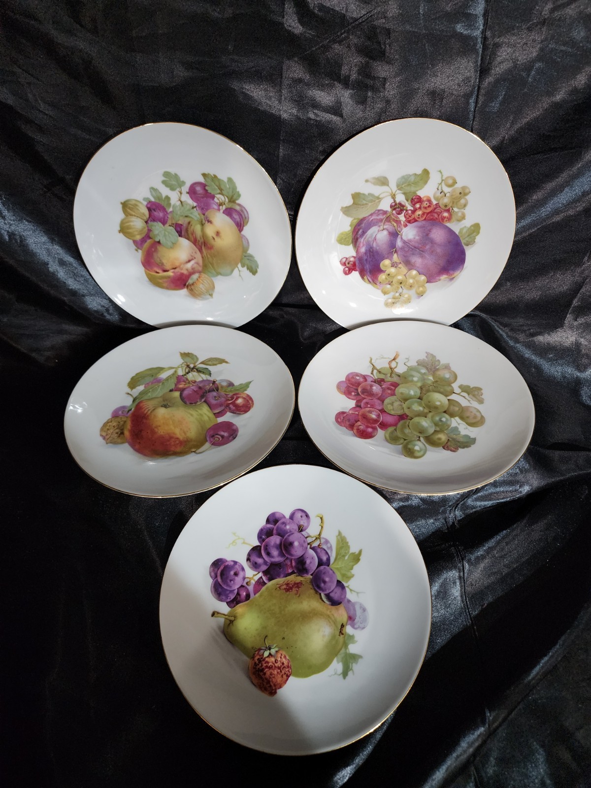 Vintage Bareuther Waldsassen Bavaria Germany Assorted Fruit Wall Plate (5pc)