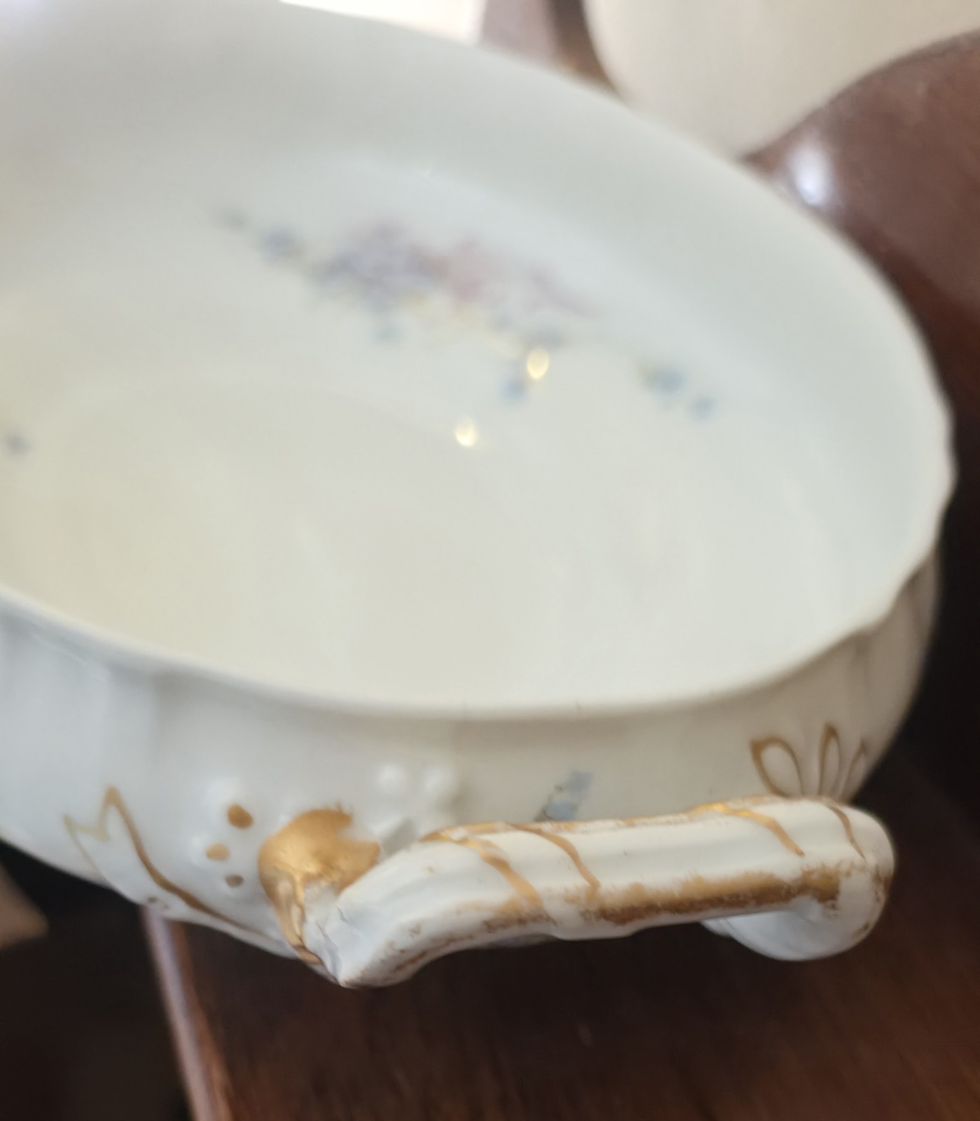 Theodore Haviland Oval Covered Vegetable-Pink Roses/Blue Scrolls -Schleiger