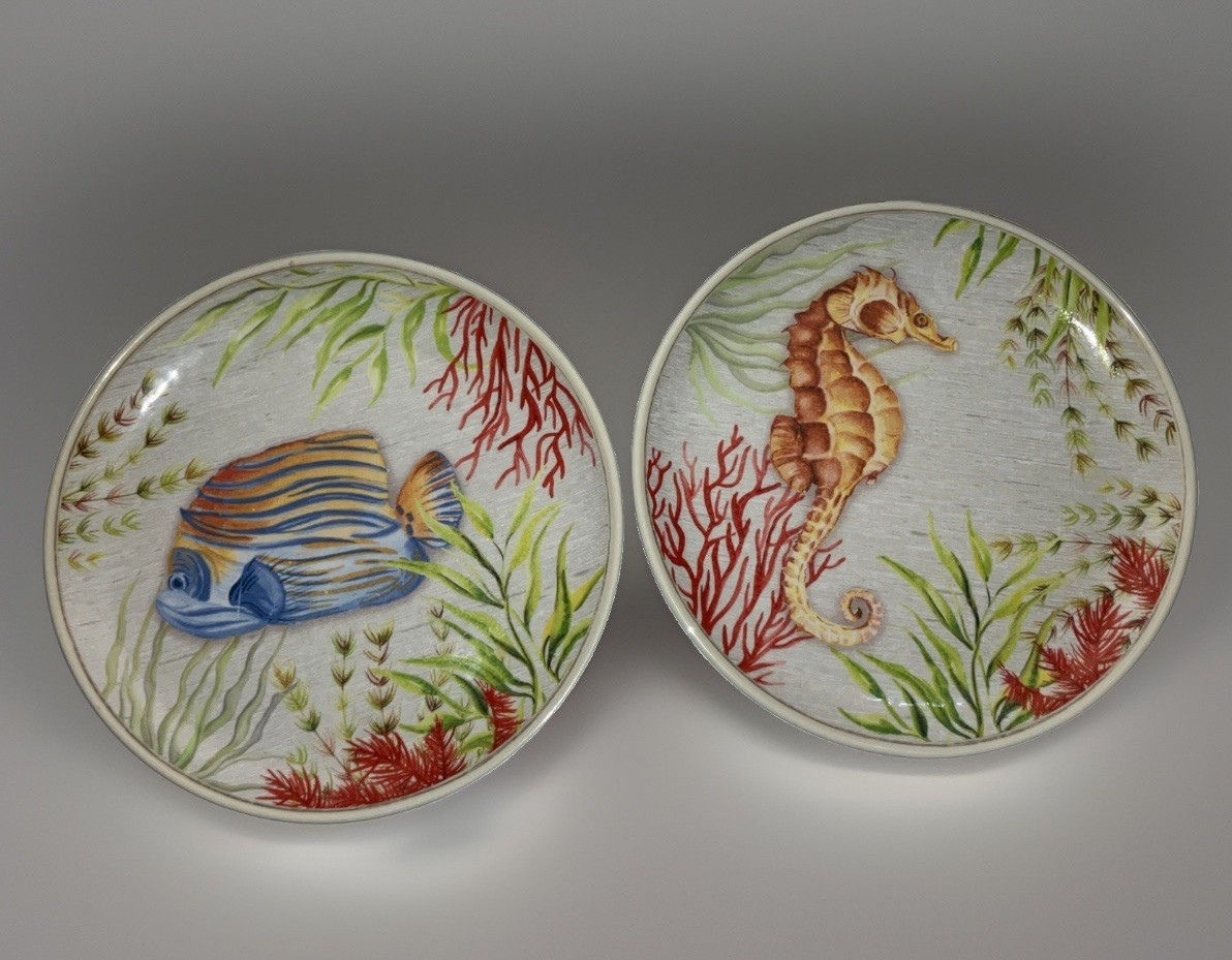 Better Homes & Gardens Lot of 2 Melamine Sea Life 8.5″ Plates Seahorse & Fish