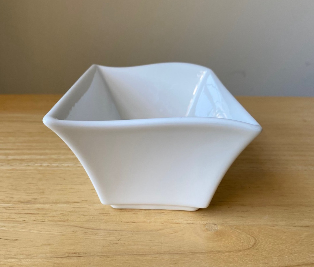VILLEROY & BOCH NEW WAVE White Rectangular Gravy Boat – Germany – EUC