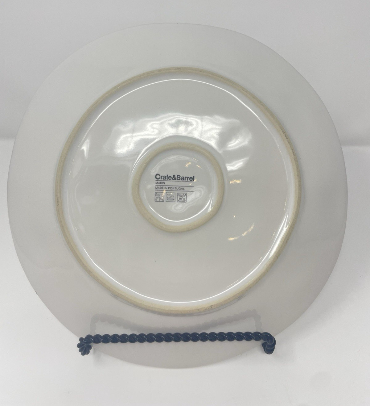 One Crate And Barrel Dinner Plate 10 1/2″ Marin White Artisanal Asymmetrical