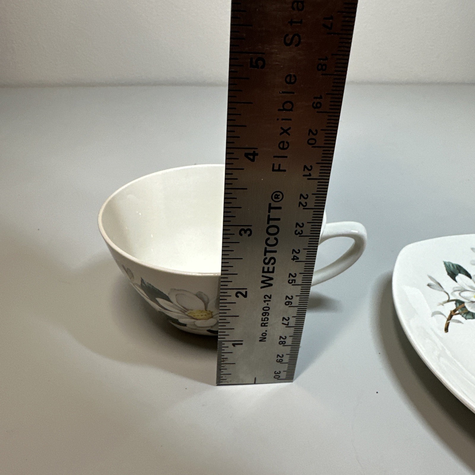 Vtg Midwinter Stylecraft Camelia cups & saucers fashion shape MCM MOD EUC 6oz