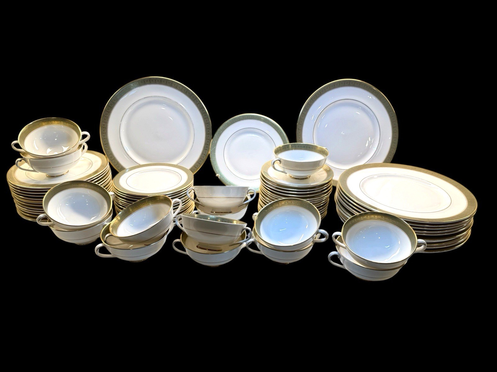 72pc Royal Doulton BELVEDERE H5001 China Set – Service for 12+ – Pristine Gold