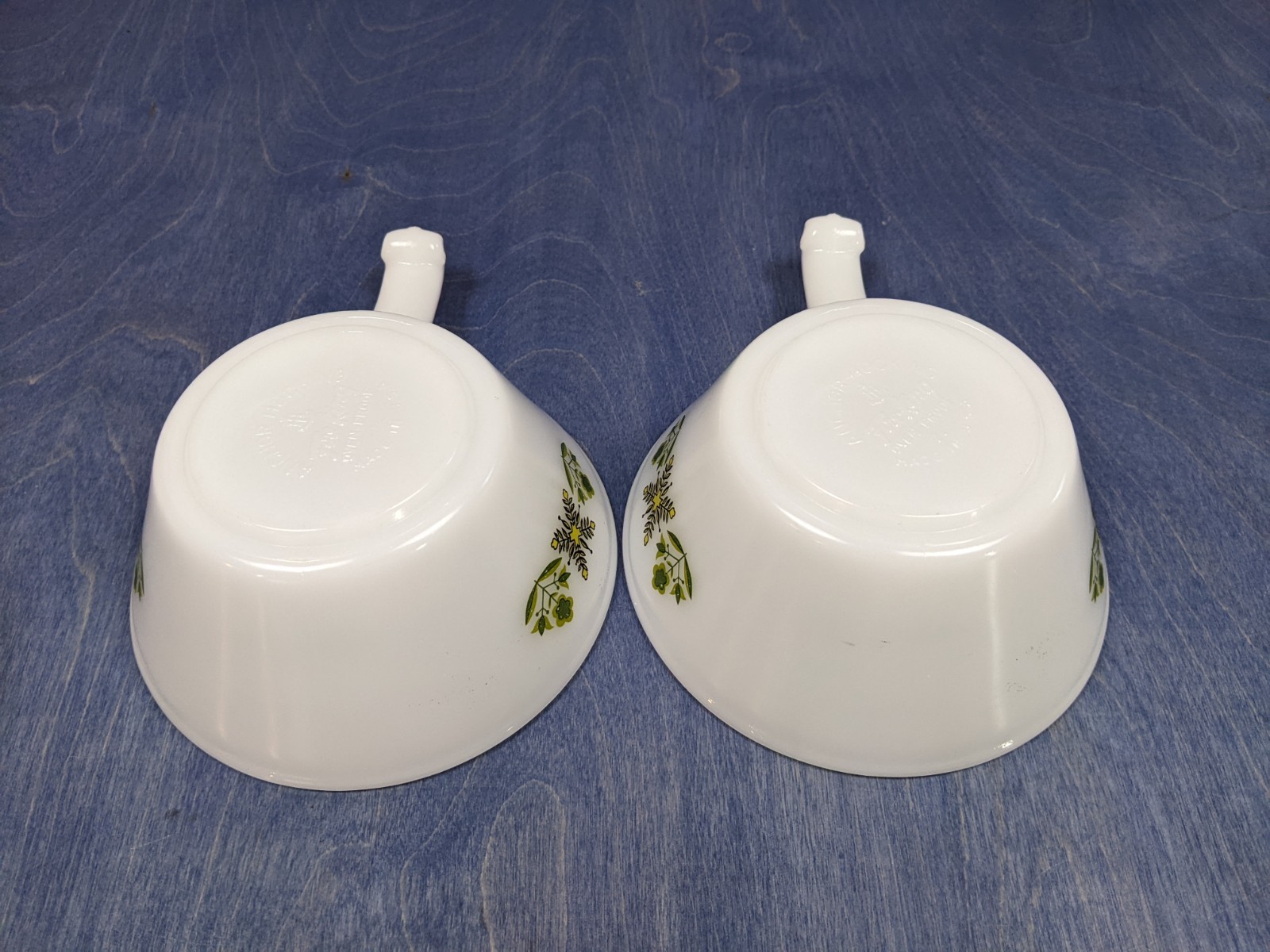 Vintage Fire King Meadow Green Handled Chili Soup Bowls Milk Glass 1968-76 Lot 2