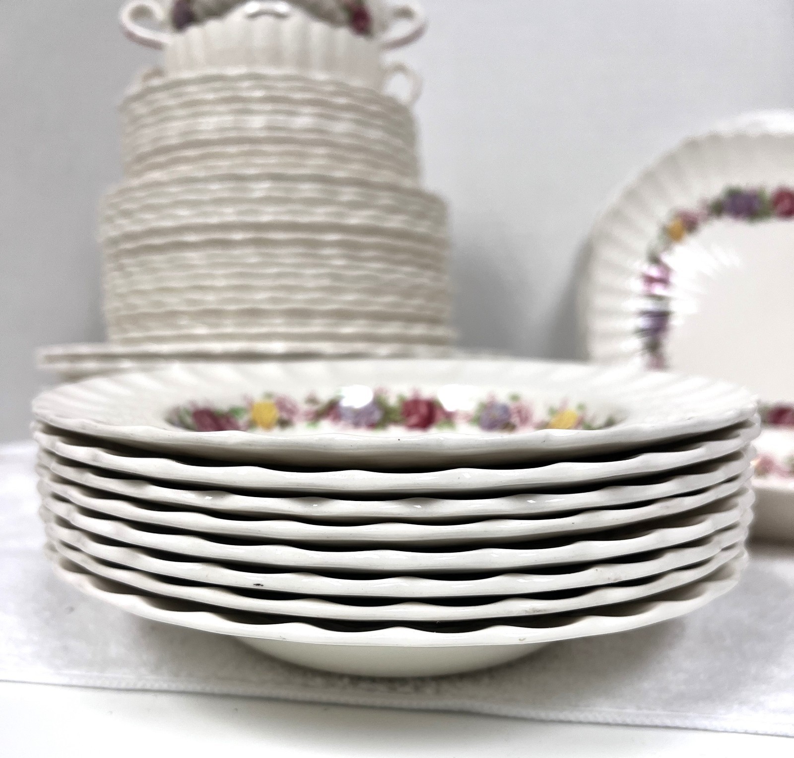OLD Copeland Spode Rose Briar Basket Weave Rim