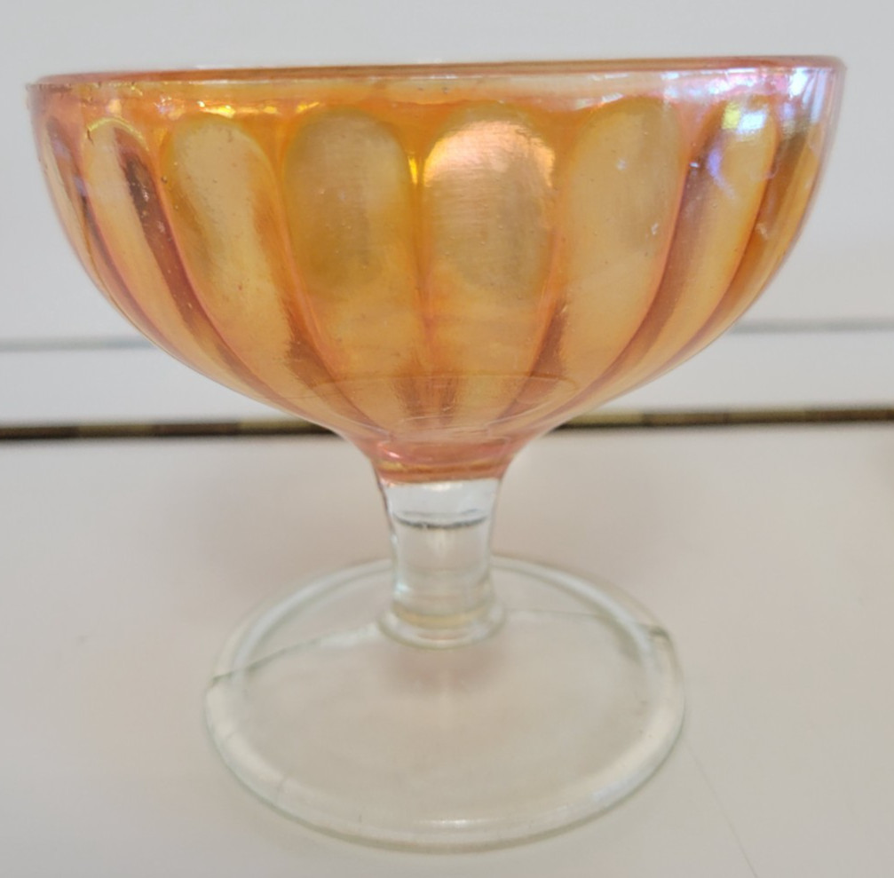 4 PEACH OPASLESCENT CARNIVAL GLASS SHERBETS DESSERT BOWLS 3.25 INCH HOLDS 4 OZS