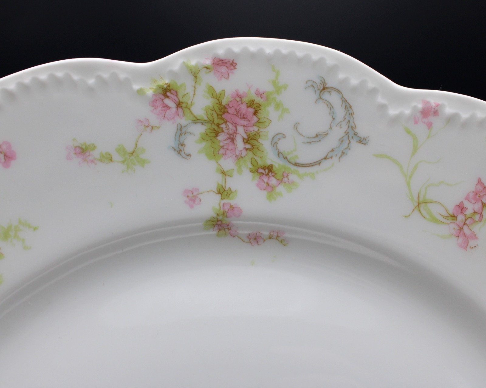 Haviland Limoges Princess Dinner Plate, Antique France, Schleiger 57B, 9 3/4″