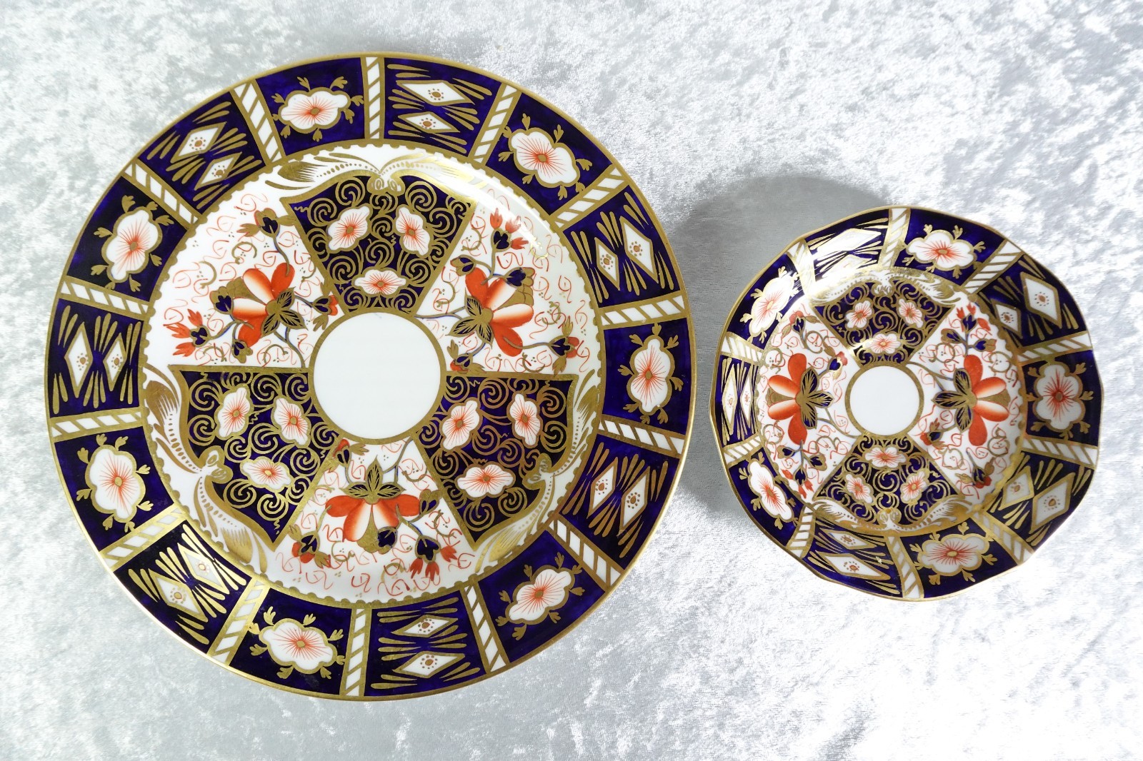 Traditional Imari By Royal Crown Derby Luncheon Plate & Saucer Blue Rust Gilt
