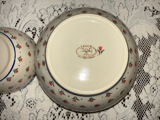 Set of 2 Nesting Hand-Painted Floral Polish Pottery Bowls Kalich Boleslawiec