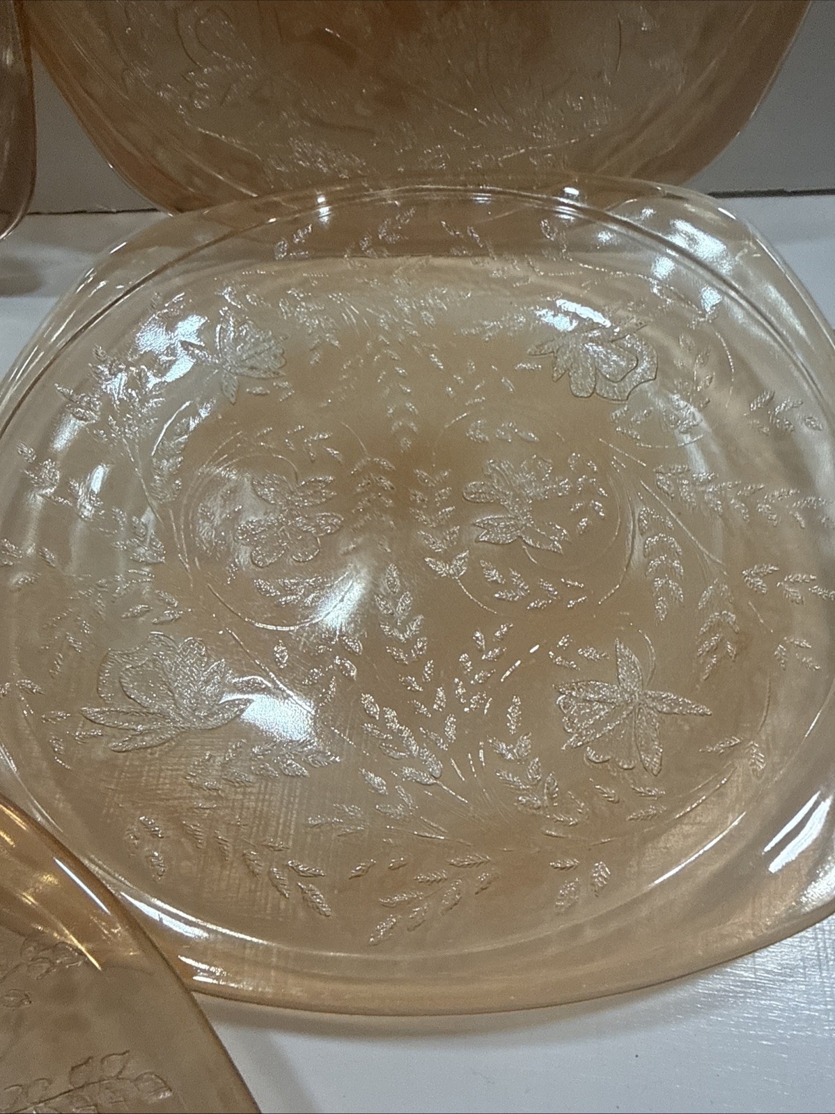 Jeannette Glass Floragold “Louisa” Iridescent Dessert Plates /bowl MCM Marigold