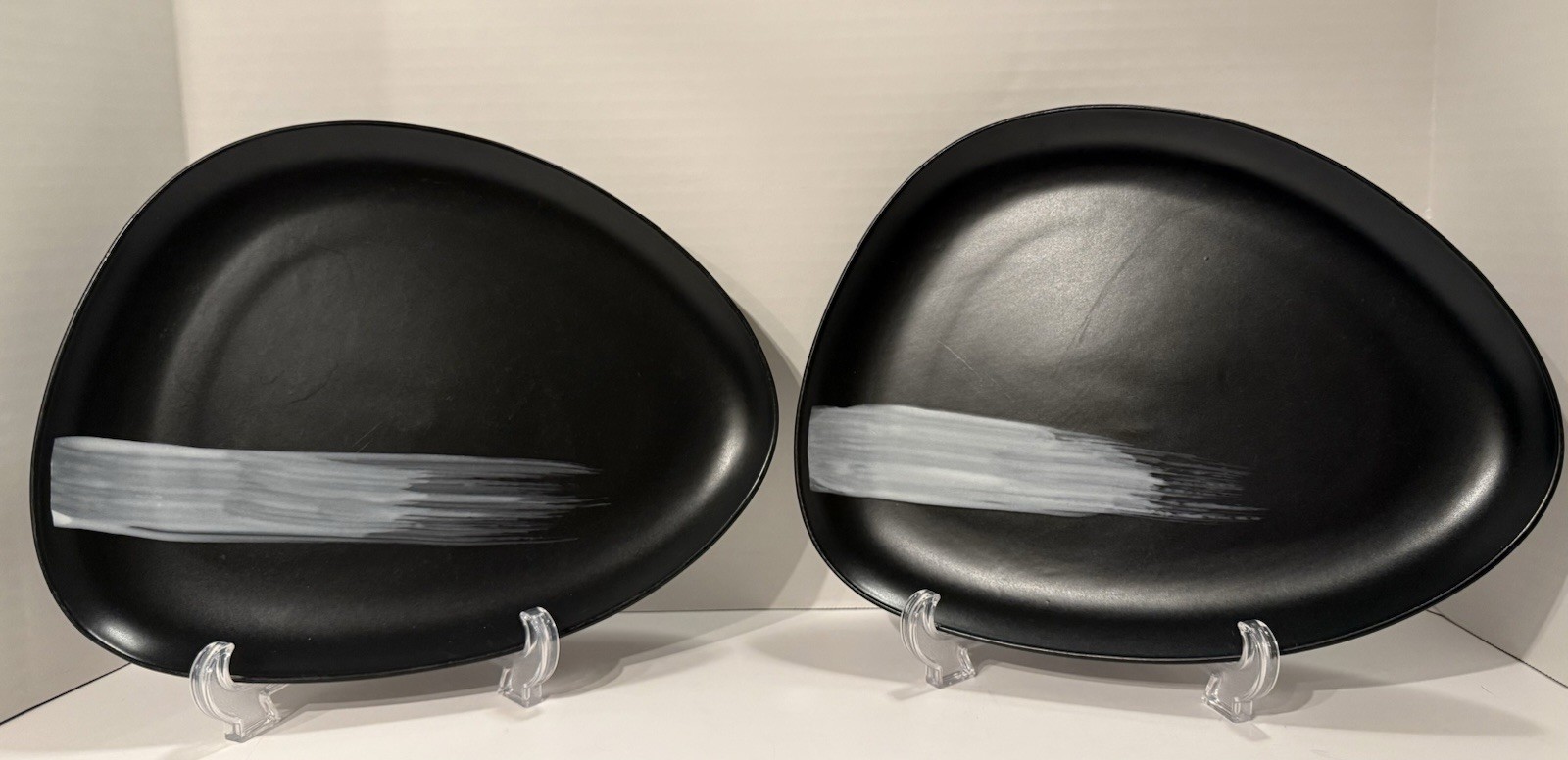 Dinner Plates White/Gray Brushstroke Asymmetrical 8-3/4”x 11-1/4” Platter (2)