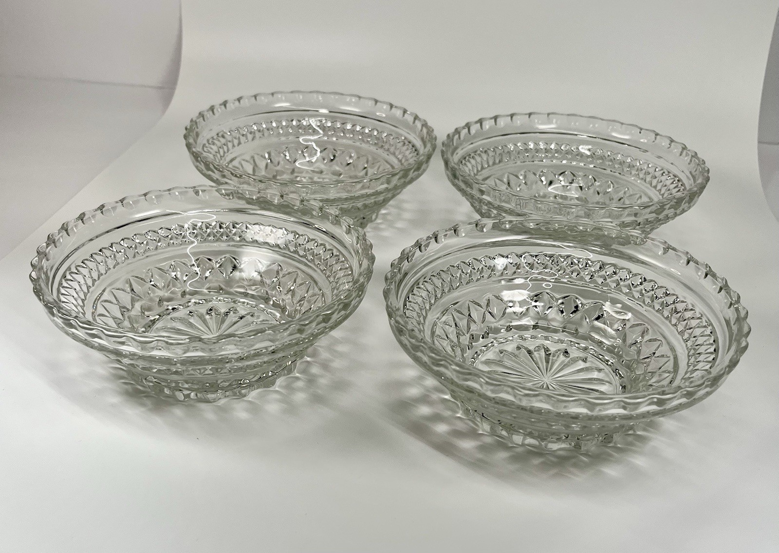 Set Of 4 Vtg Anchor Hocking Wexford Diamond Clear Glass Berry Dessert Bowls Box