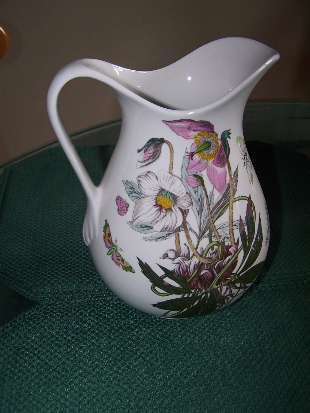 Portmeirion Botanic Garden 56 oz Water Pitcher Christmas Rose Butterflies 8”
