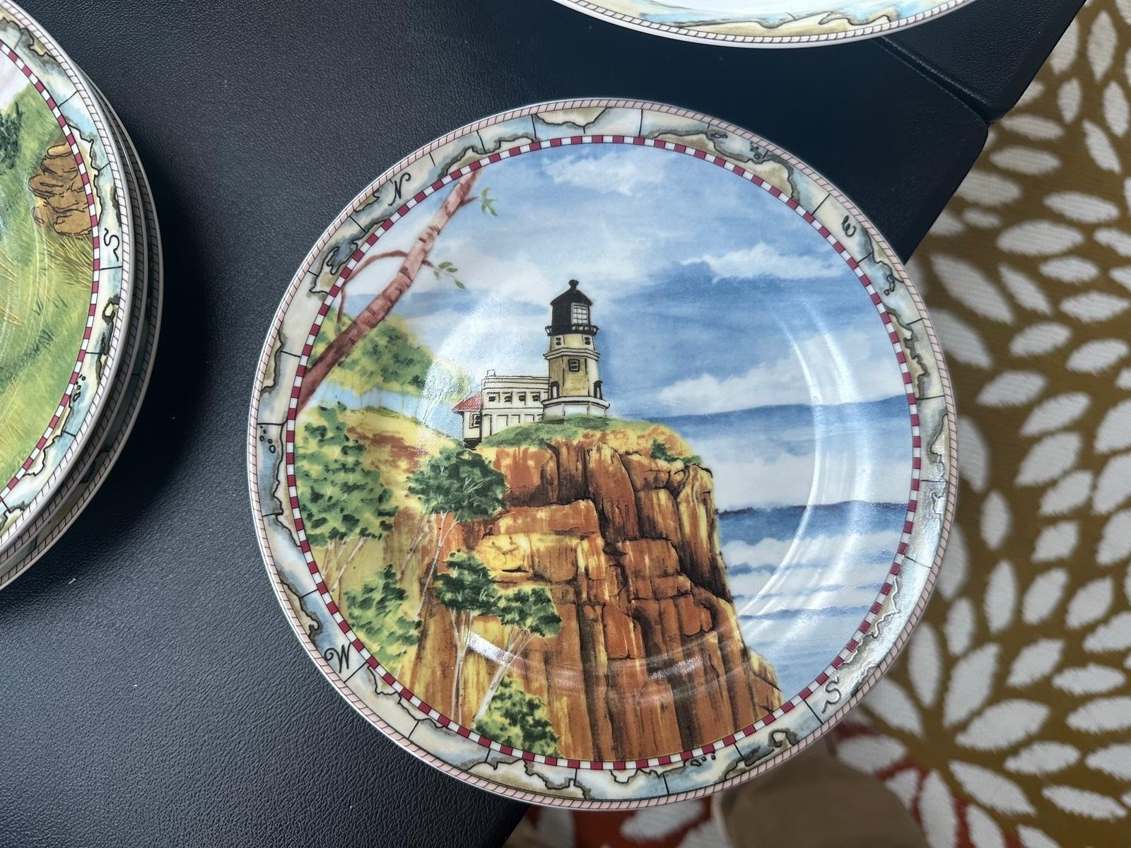 51 AMERICAN ATELIER SIGNALS LIGHTHOUSE NAUTICAL ROUND PLATTER 12″