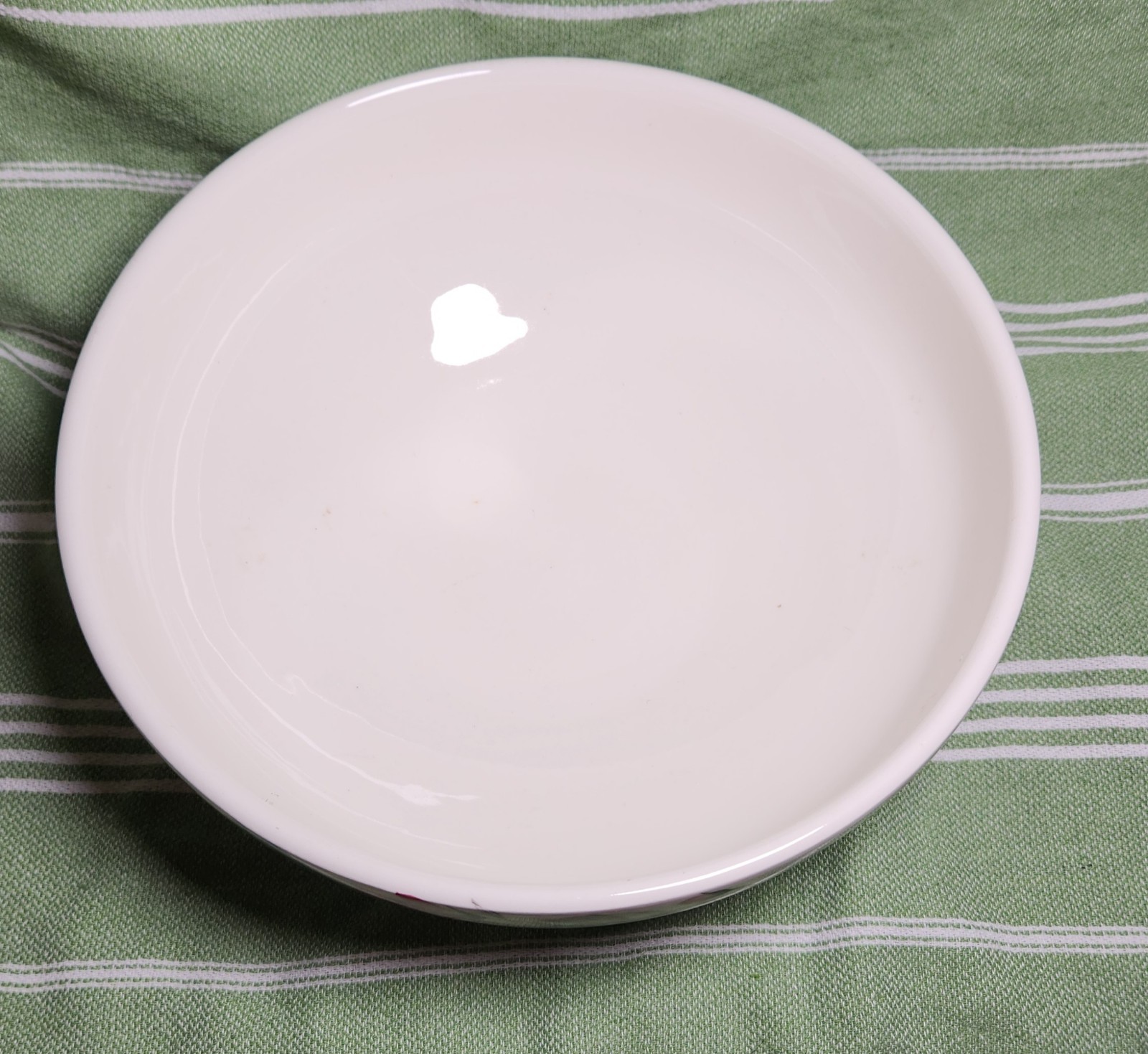 Universal Cambridge Rose Garland 2Qt Heavy Mixing Bowl
