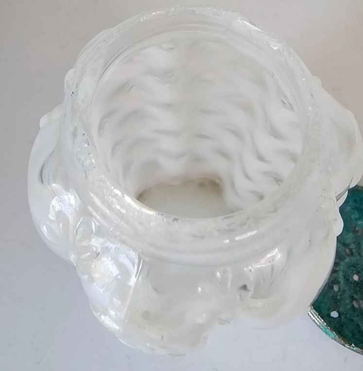 EAPG Victorian Glass Salt Pepper Shaker Opalescent White Ribbed Lattice