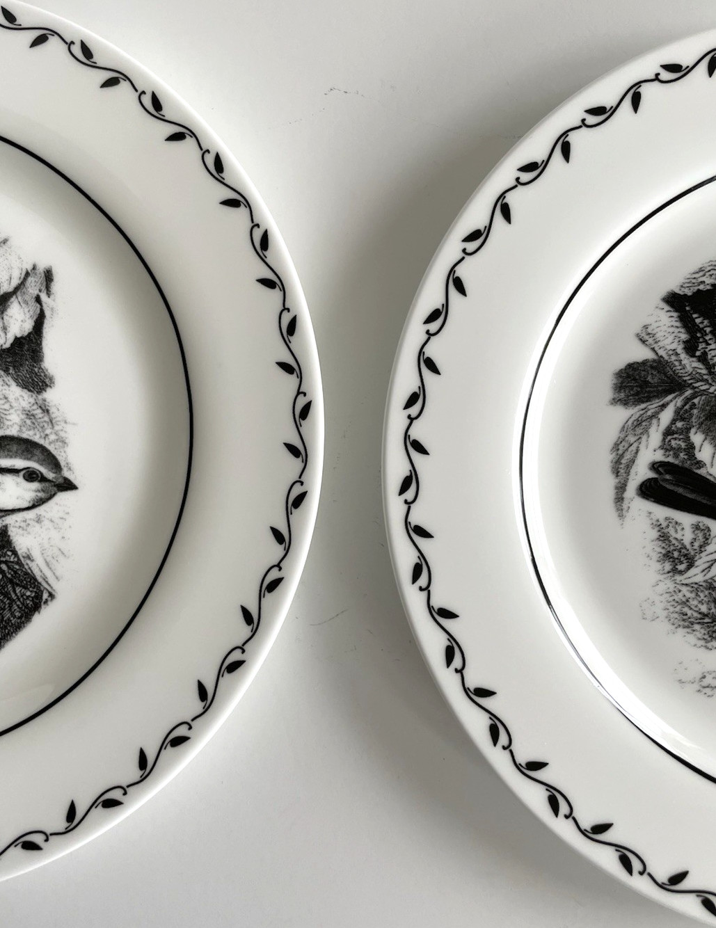 Mary Carol Lot of 4 Birds And Bees Black And White China Dessert Plates 7 7/8″