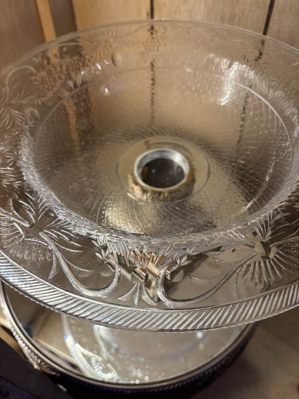 PAIRPOINT “GUILFORD” CRYSTAL WHEEL-CUT & ENGRAVED COMPOTE / CENTERPIECE
